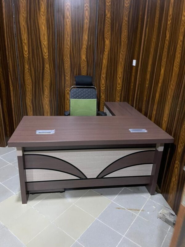 2025 MODERN EXECUTIVE OFFICE TABLE WITH EXTENSION - Image 2