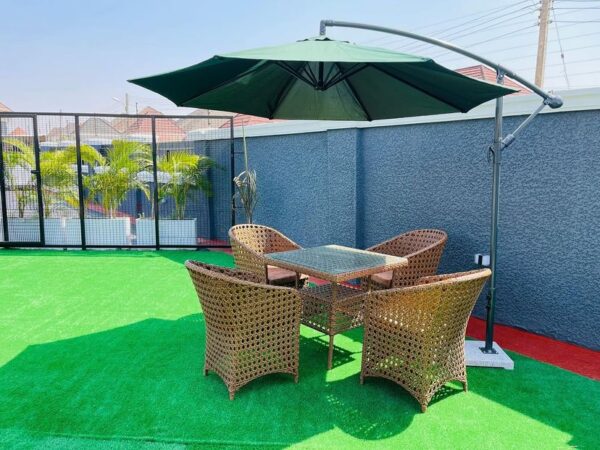 Outdoors Canopy Umbrella Parasol With Marble Base - Image 3